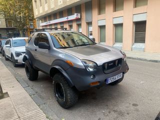 Isuzu Vehicross  
