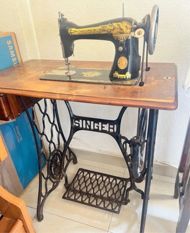Máquina coser Singer antigua