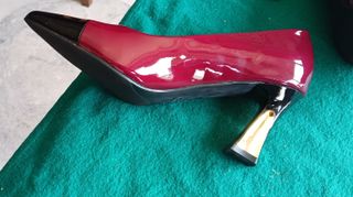 Zapatos tacón elegante - negros y rojos