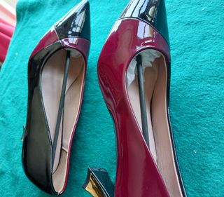 Zapatos tacón elegante - negros y rojos