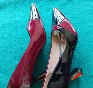 Zapatos tacón elegante - negros y rojos