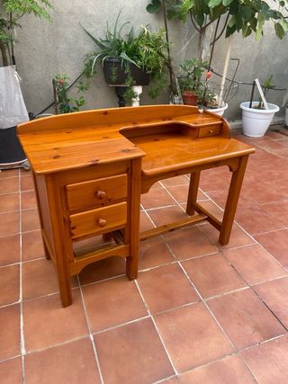 Escritorio madera Pino
no se hacen envios