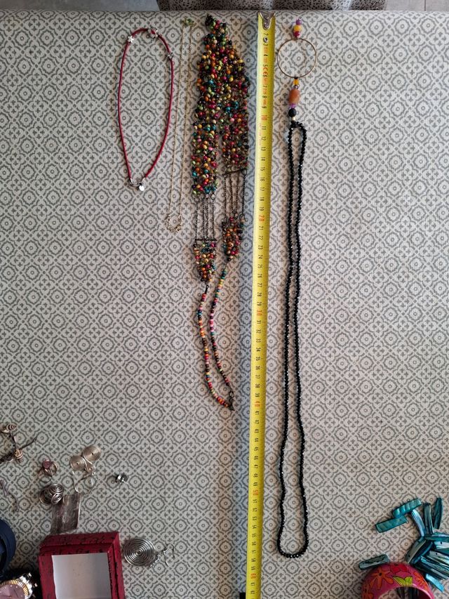 Collares de bisutería multicolor
