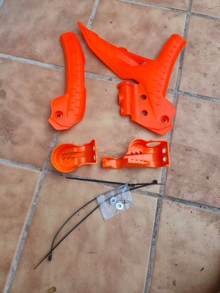 Protectores KTM: Chasis y Horquilla