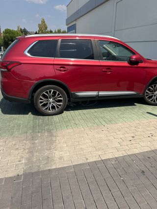 Mitsubishi Outlander 2016