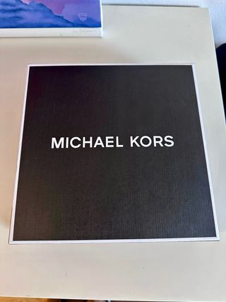 Michael Kors: Cartera y cinturón
