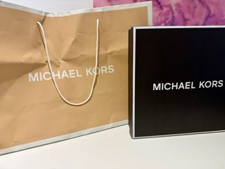 Michael Kors: Cartera y cinturón
