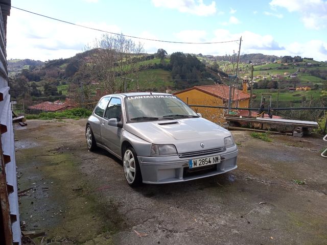 Renault Clio 1992