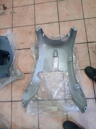 Quilla Piaggio Fly & Derbi Boulevard