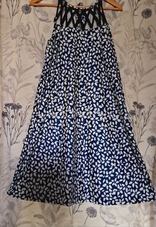 Vestido azul y blanco con tirantes