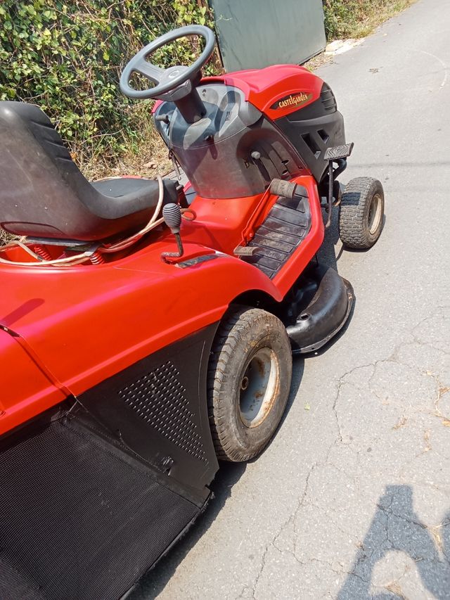 Tractor cortacesped Castelgarden
