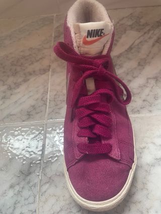 Zapatillas Nike altas, púrpura