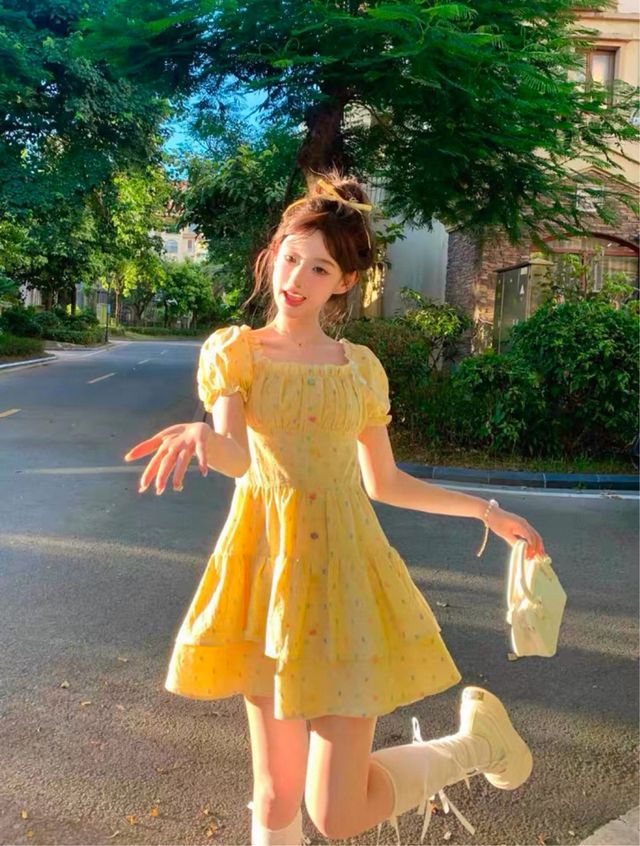 Vestido amarillo floral