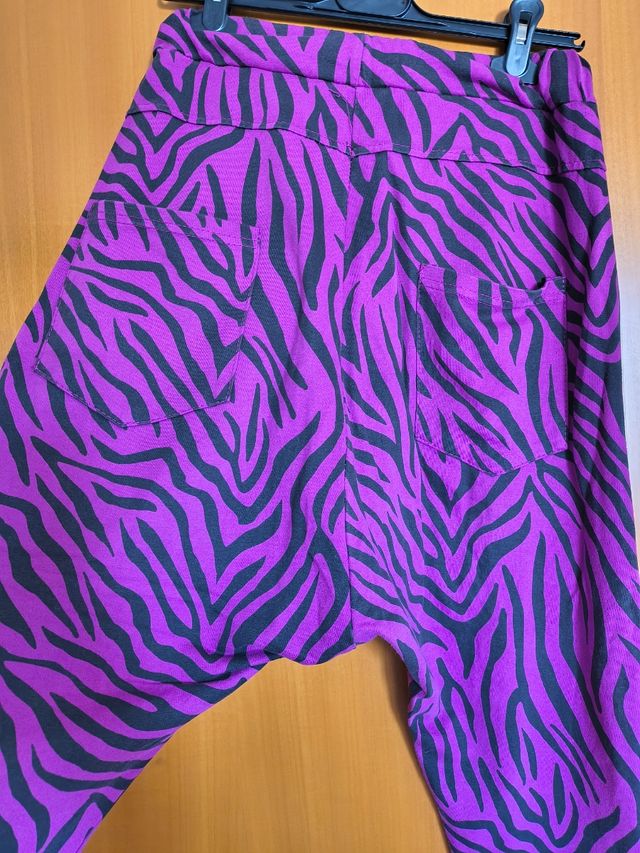 Pantaloni Pasha zebrati viola