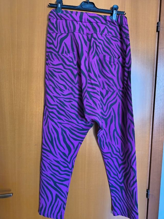 Pantaloni Pasha zebrati viola