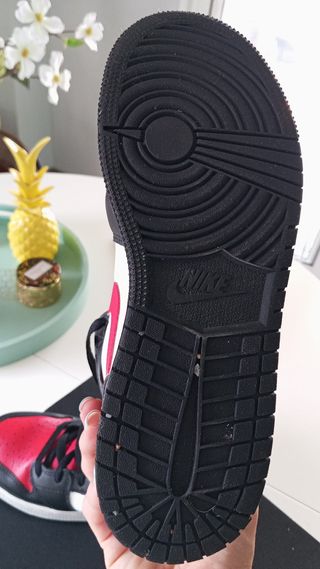 Zapatillas Nike Air Jordan 1 Mid (rojo-negro)