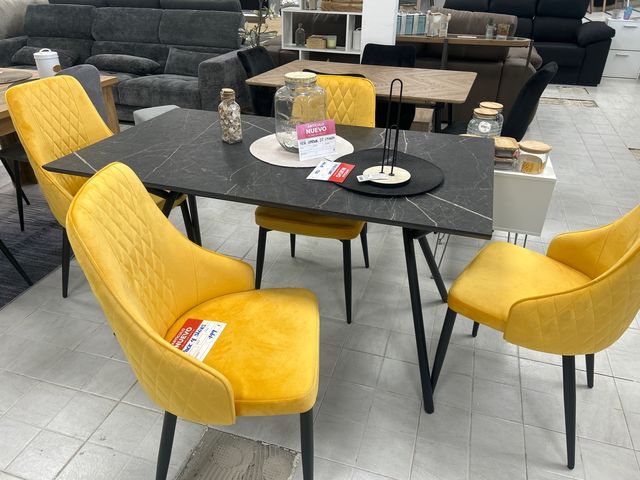 4 sillas terciopelo amarillo