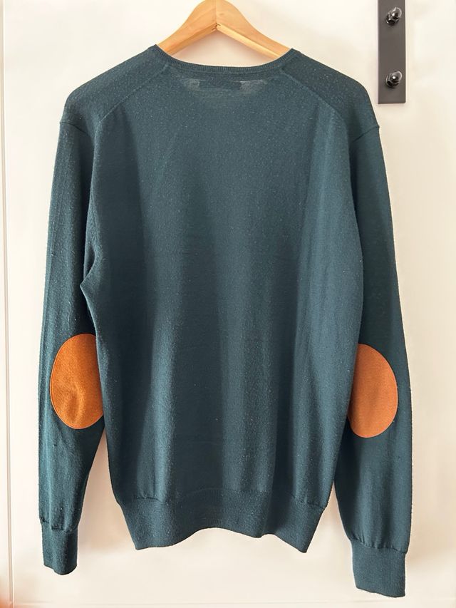 Jersei de Alvaro Moreno en verde con cuello pico