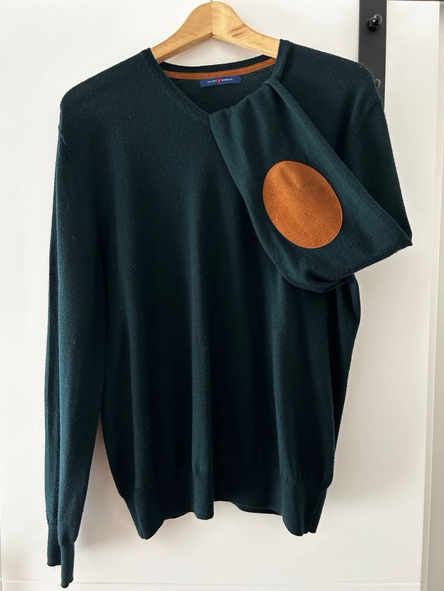 Jersei de Alvaro Moreno en verde con cuello pico