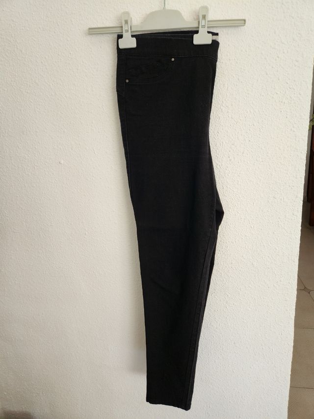 Pantalones Denim negros elásticos