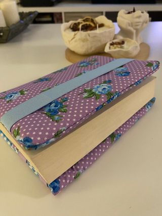 Funda libro - Flores Moradas