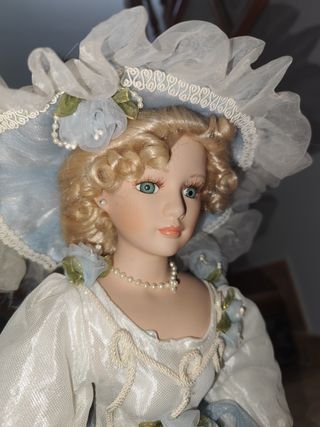 Muñeca porcelana 45cm - Vestido azul