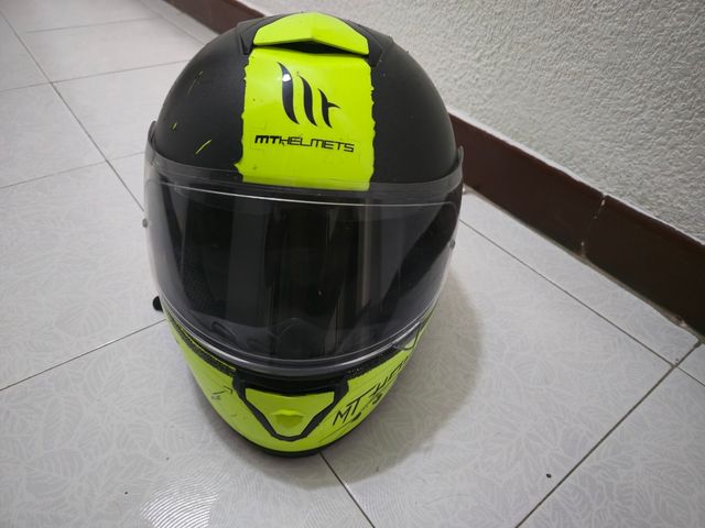 Casco MT Helmets moto amarillo-negro