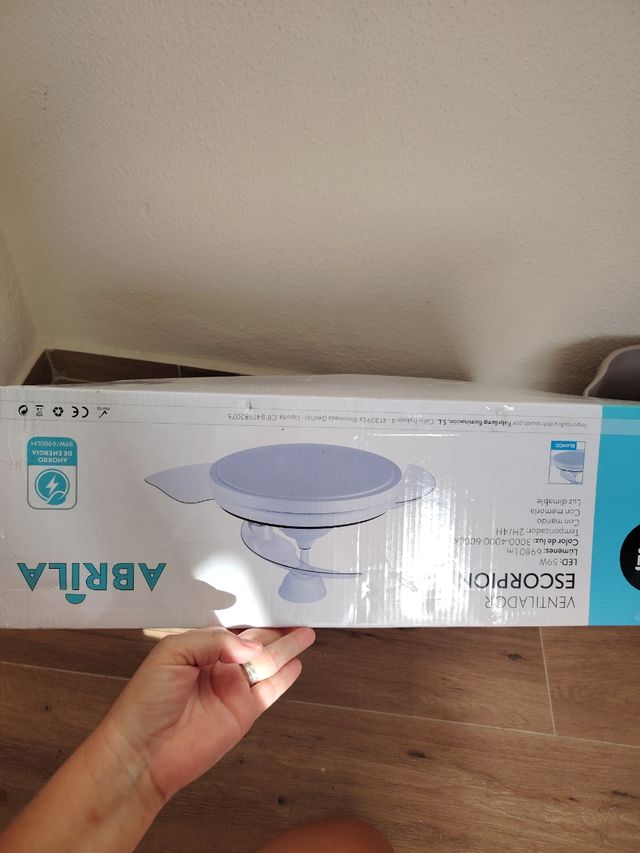 Ventidalor techo con lámpara, sin usar