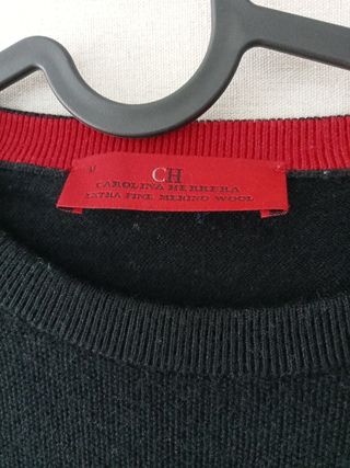 Suéter Carolina Herrera negro. 100 % original.