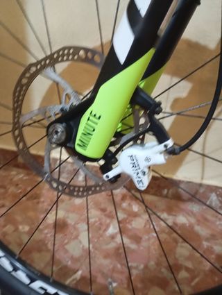 Bicicleta Btwin Rockrider 6061
