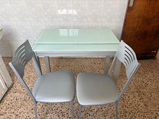 Mesa cocina extensible + 2 sillas