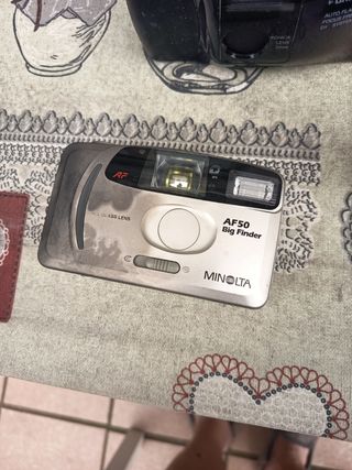 7 Cámaras vintage: Fuji, Kodak, Minolta...