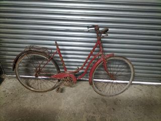 Bicicleta antigua roja