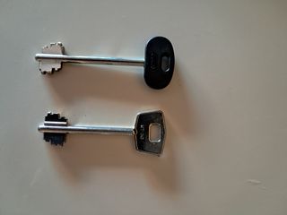 Puerta blindada acero antiokupa