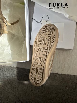 Zapatillas Furla beige