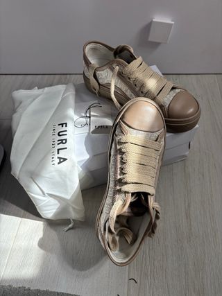 Zapatillas Furla beige