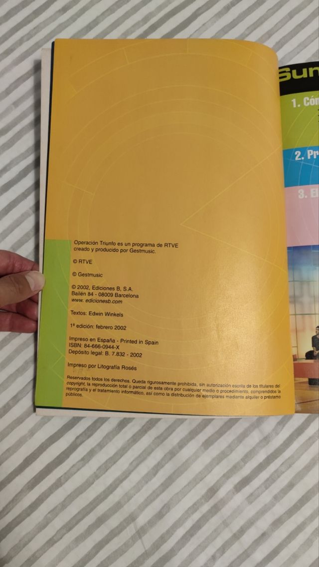 LIBRO OFICIAL OPERACIÓN TRIUNFO