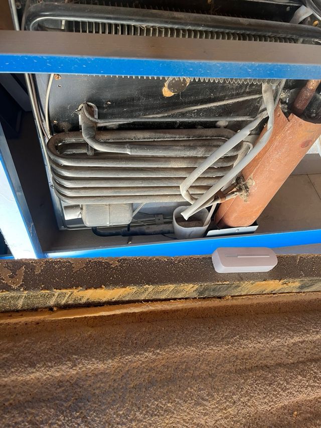 Nevera Trivalente 60L. (679 685 019)