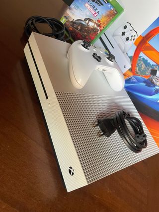 Xbox One S 500GB + Forza Horizon 4