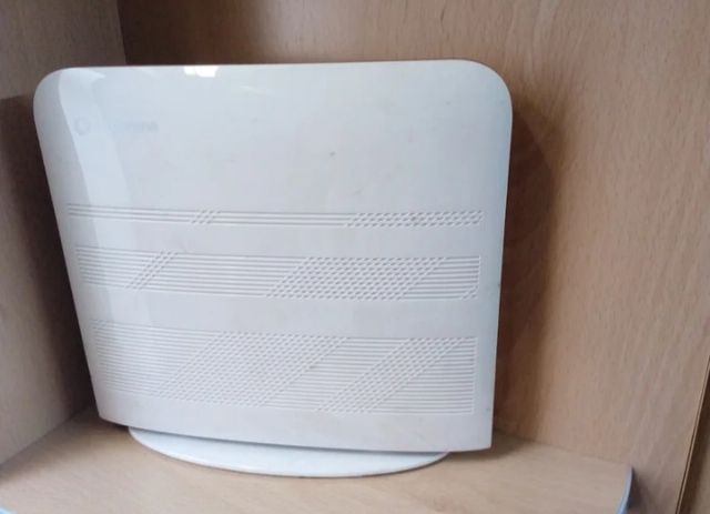 Router Vodafone blanco