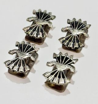 4 Insignias Falange color plata