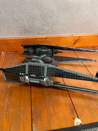Lego Star Wars - Interceptor Kylo Ren