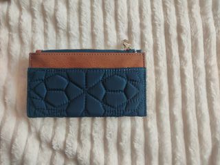 Bolso Desigual azul con monedero a juego 
