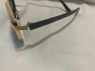 Gafas sol azules doradas
LOTE 2 gafasSUPE REBAJADO