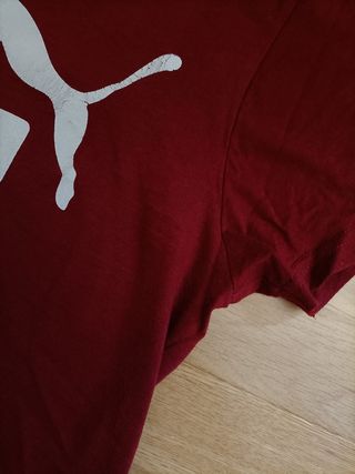 Camiseta color vino