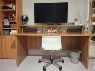 Scrivania e libreria legno - marrone