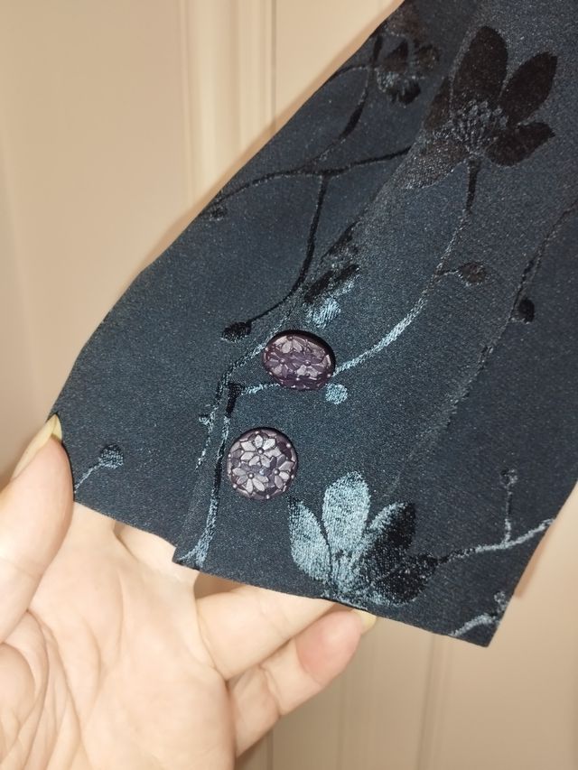 Blusón guardapolvos azul marino.alta costura.