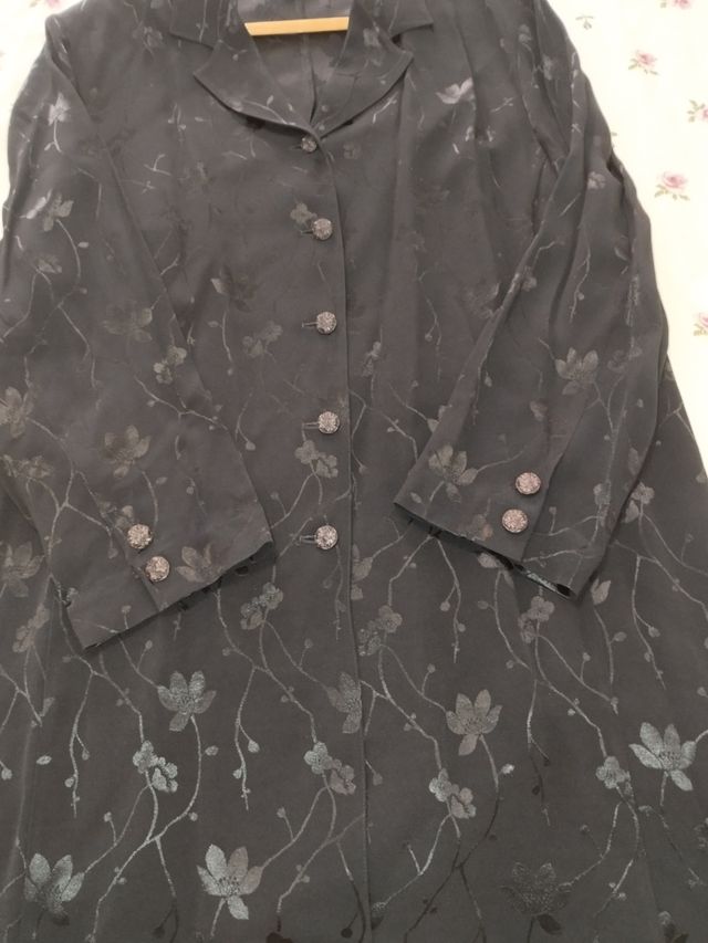 Blusón guardapolvos azul marino.alta costura.