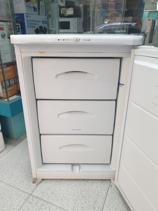 Mini congelador Indesit - Garantía