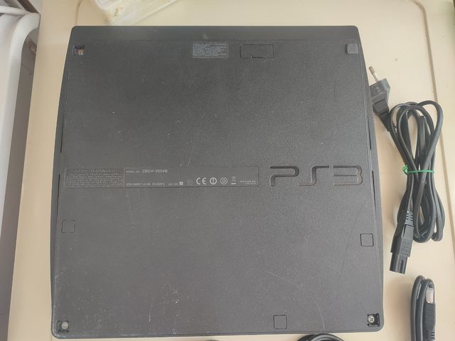 PS3 (PlayStation 3) Slim negra